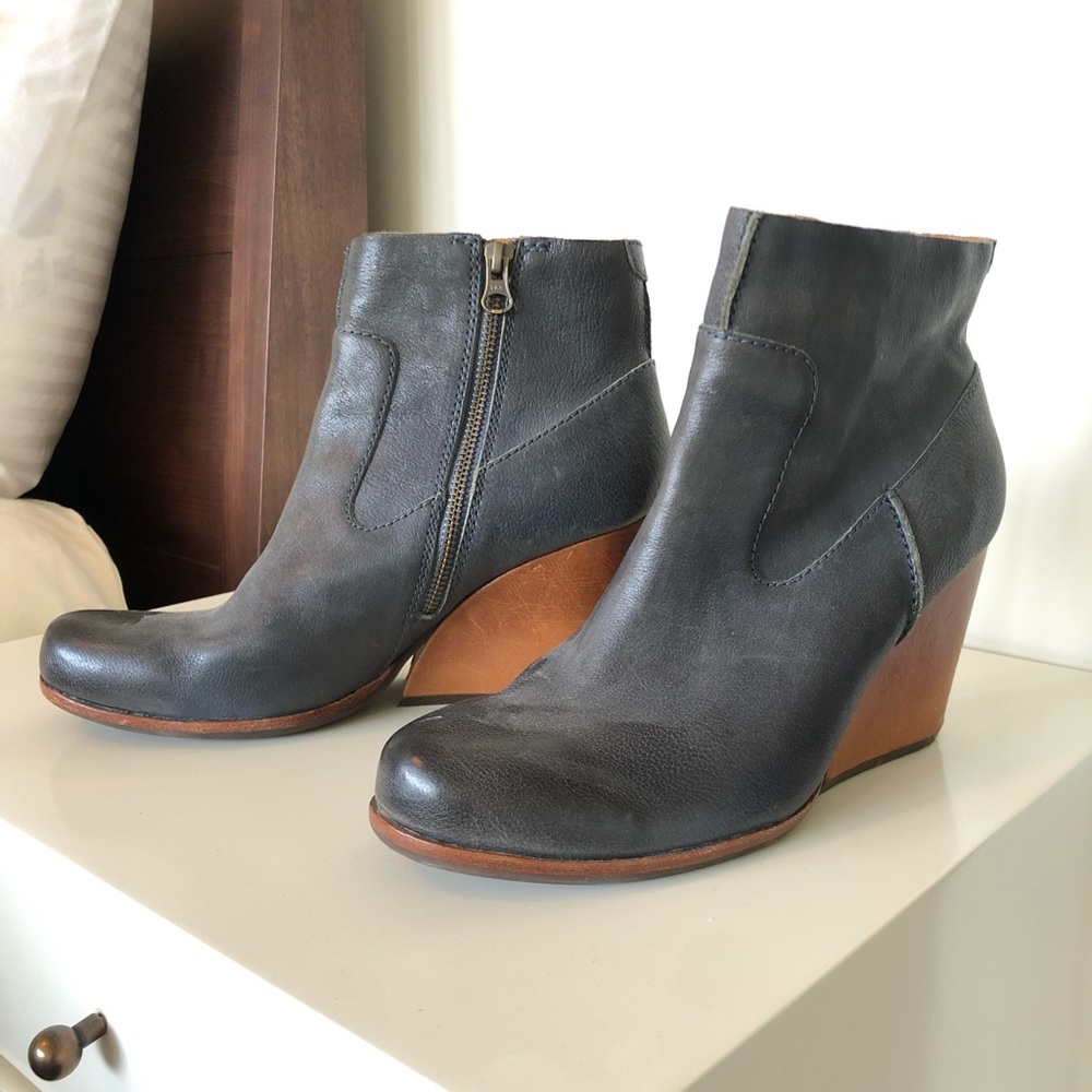 Kork-Ease blue boots